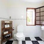 Guestready - Lovely Near De S. Roque